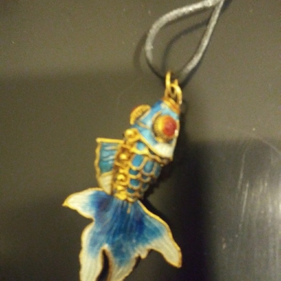 Necklace - Picture 2 of 3